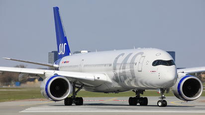 SE-RSA - SAS - Scandinavian Airlines Airbus A350-900