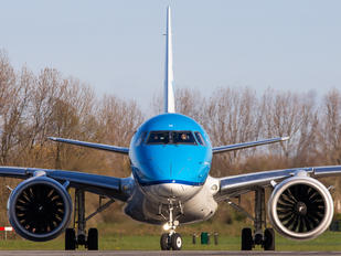 PH-NXE - KLM Cityhopper Embraer ERJ-195-E2
