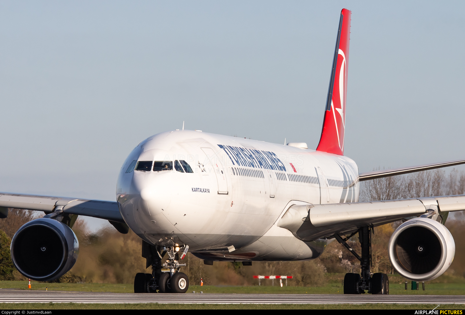 Turkish Airlines TC-JNZ aircraft at Amsterdam - Schiphol
