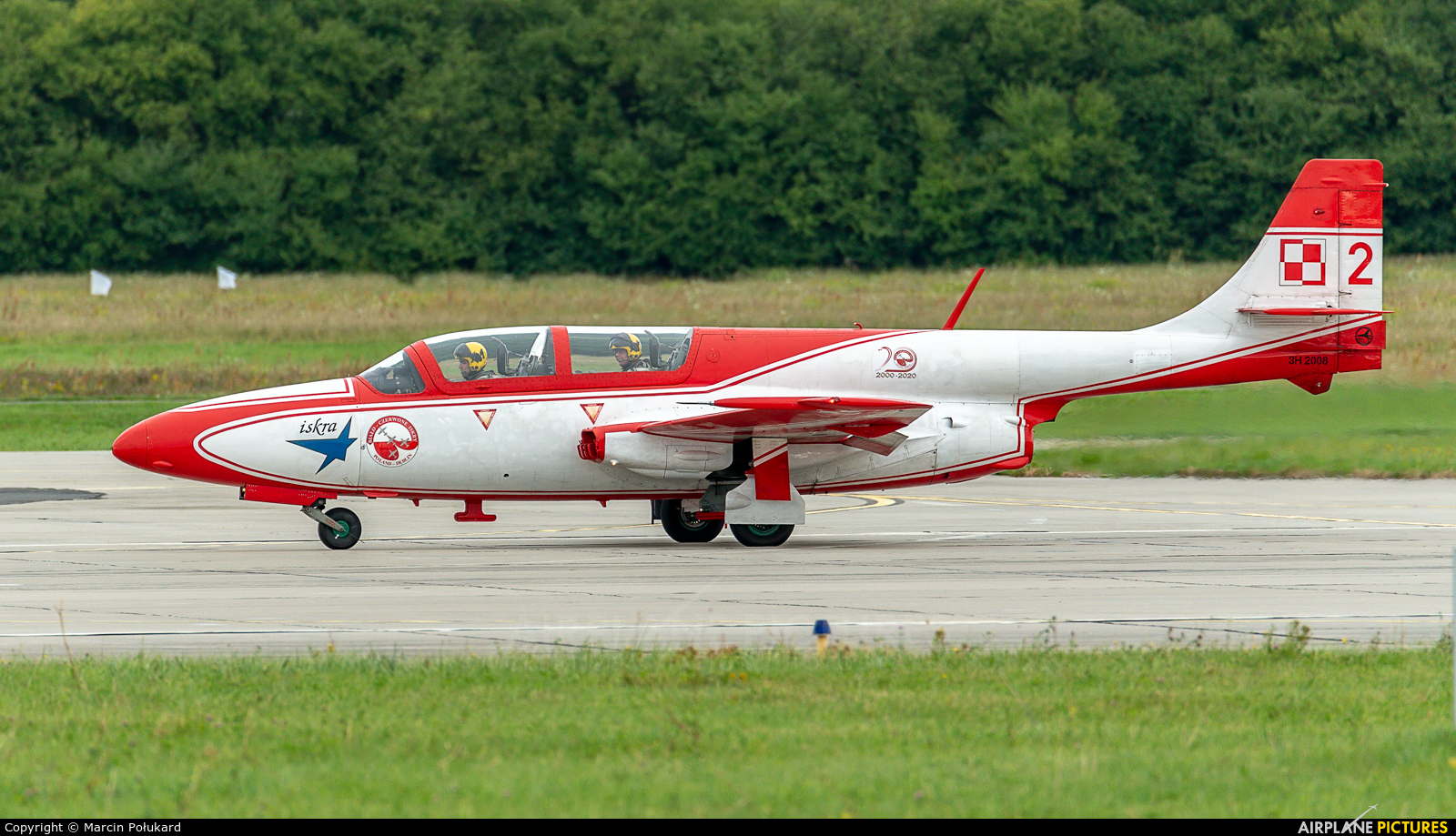 Poland - Air Force: White & Red Iskras 2 aircraft at Gdynia- Babie Doły (Oksywie)