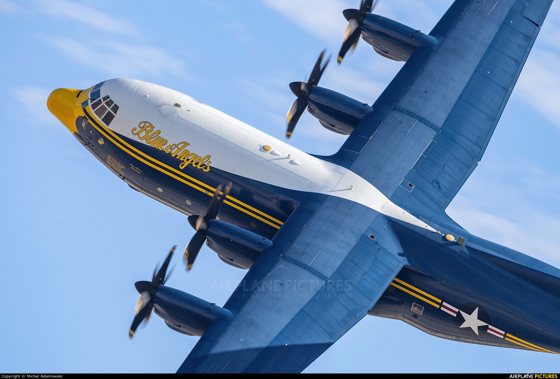 USA - Navy : Blue Angels 170000 aircraft at Miramar MCAS / Mitscher Field
