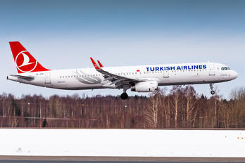 TC-JTP - Turkish Airlines Airbus A321