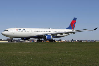 N805NW - Delta Air Lines Airbus A330-300