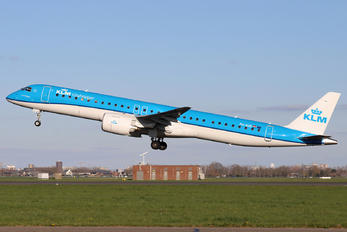 PH-NXE - KLM Cityhopper Embraer ERJ-195-E2