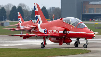 XX295 - Royal Air Force "Red Arrows" British Aerospace Hawk T.1/ 1A