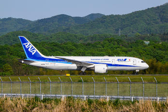 JA831A - ANA - All Nippon Airways Boeing 787-8 Dreamliner