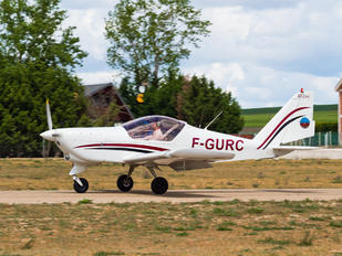 F-GURC - Aeroclub de Vitoria Aero AT-3 R100 