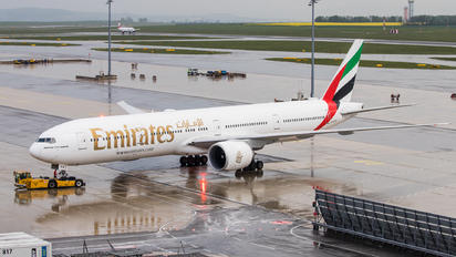 A6-EPX - Emirates Airlines Boeing 777-300ER