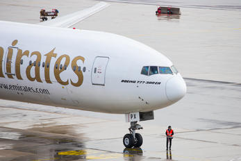 A6-EPX - Emirates Airlines Boeing 777-300ER