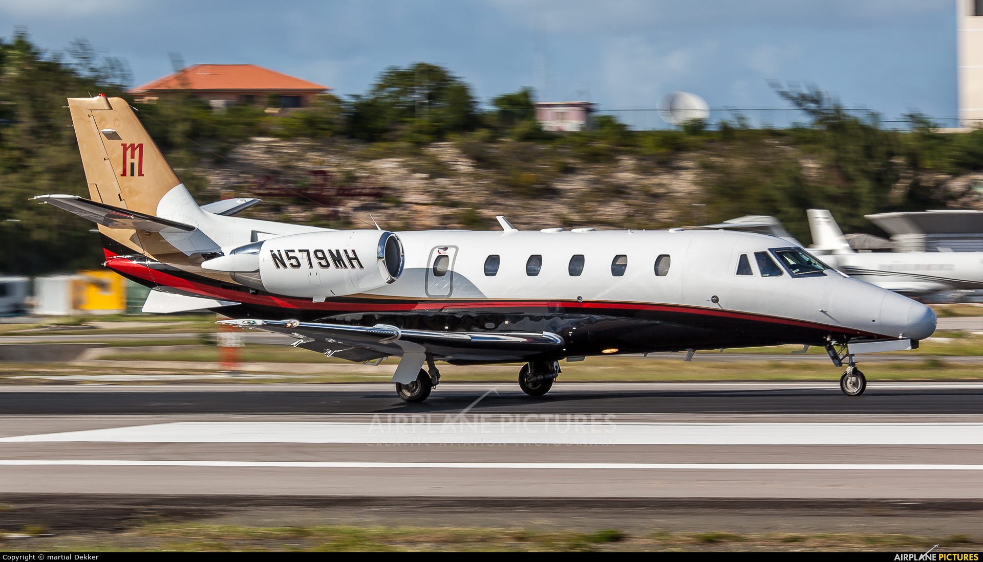 Private N579MH aircraft at Sint Maarten - Princess Juliana Intl