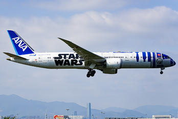 JA873A - ANA - All Nippon Airways - Airport Overview - Apron