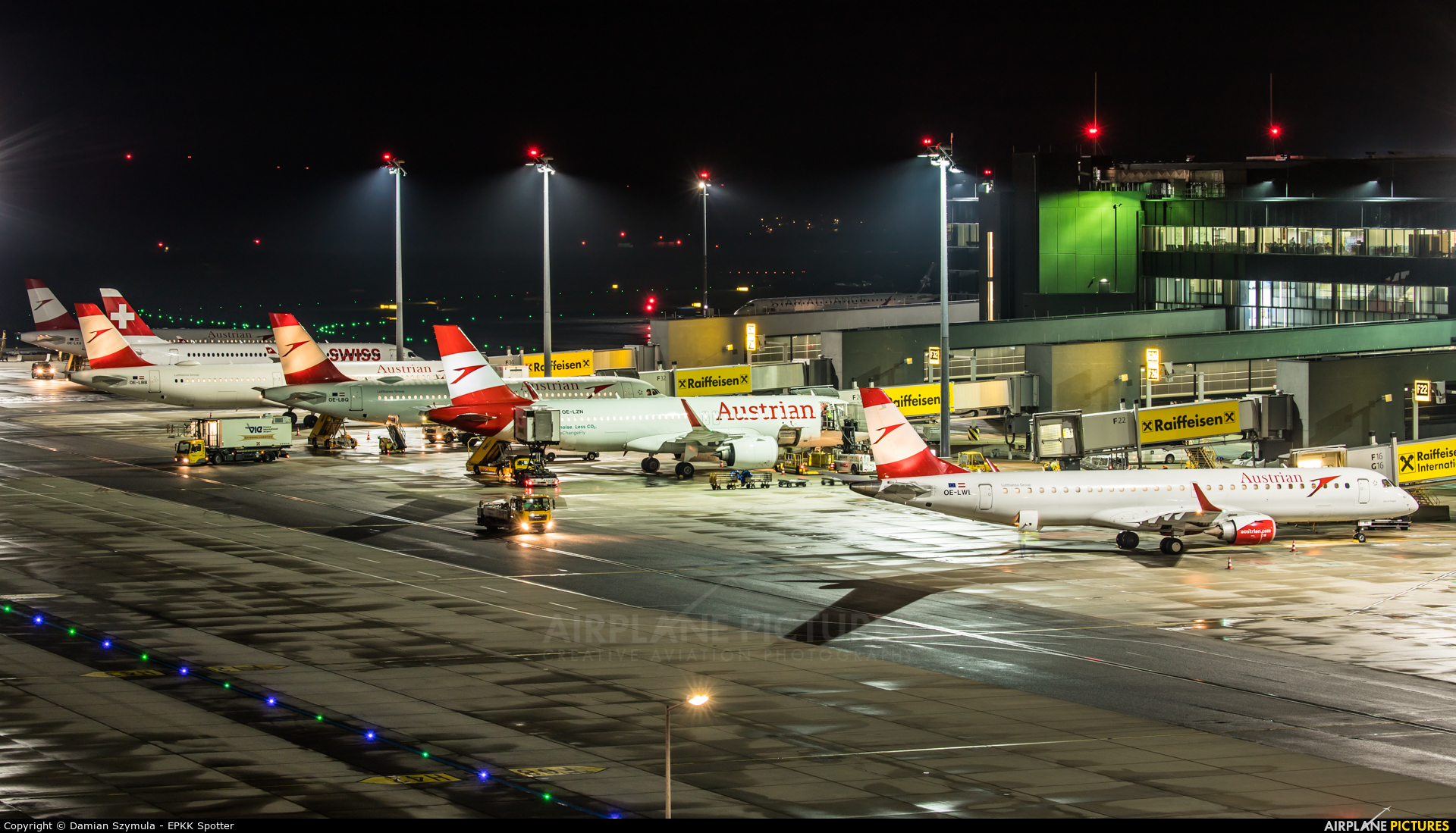 Austrian Airlines/Arrows/Tyrolean OE-LWL aircraft at Vienna - Schwechat