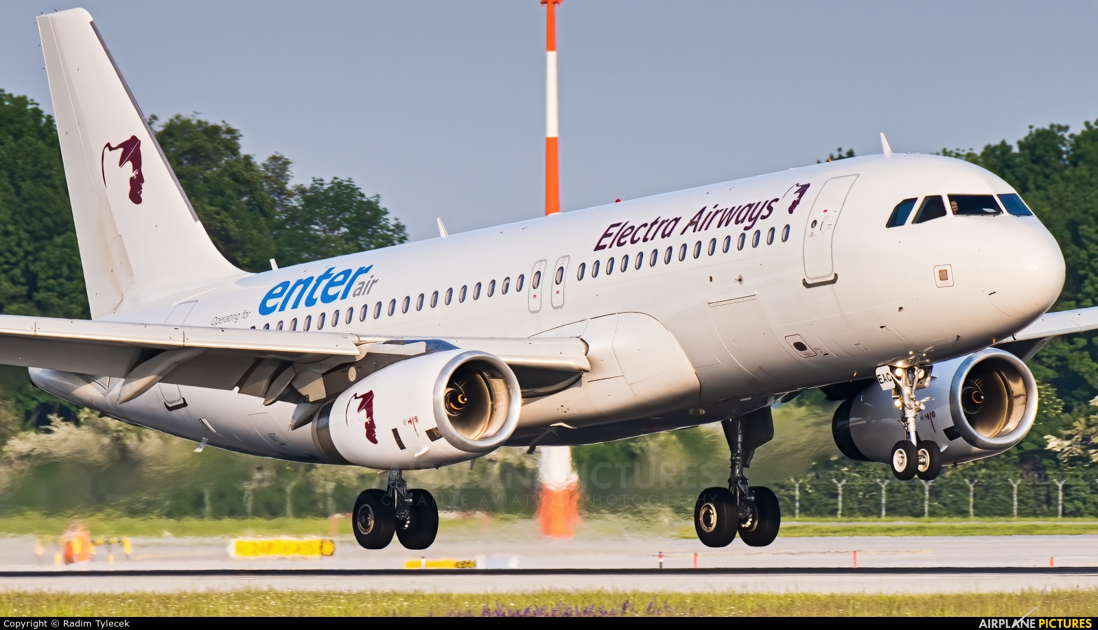 Enter Air LZ-EAC aircraft at Munich