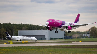 HA-LPX - Wizz Air Airbus A320