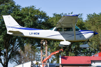 LV-MOW - Private Cessna 172 Skyhawk (all models except RG)