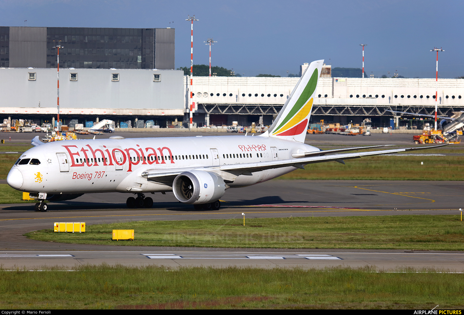 Ethiopian Airlines ET-AOP aircraft at Milan - Malpensa