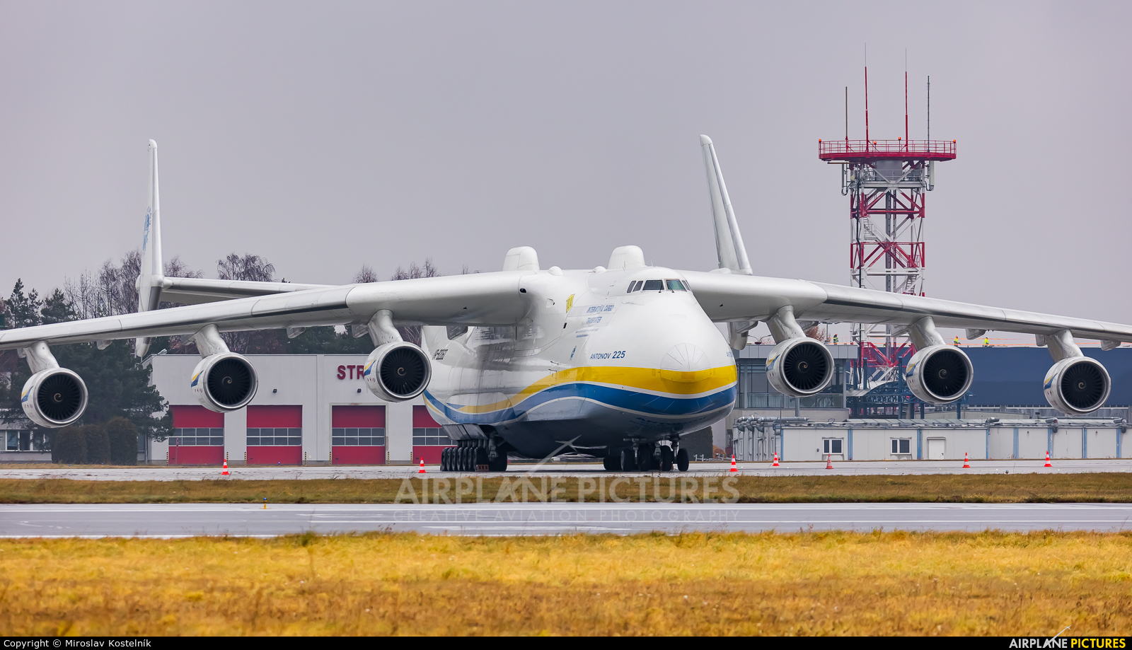 Antonov Airlines /  Design Bureau UR-82060 aircraft at Rzeszów-Jasionka 