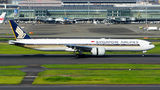 Singapore Airlines Boeing 777-300ER 9V-SWR at Tokyo - Haneda Intl airport