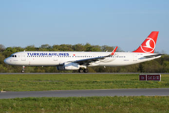 TC-JSN - Turkish Airlines Airbus A321