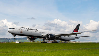 C-FITW - Air Canada Boeing 777-300ER