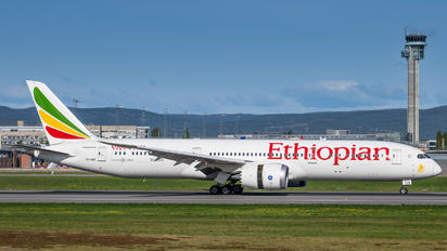 ET-AXK - Ethiopian Airlines Boeing 787-9 Dreamliner