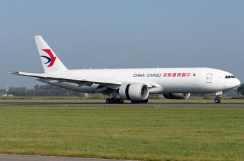 B-2076 - China Cargo Boeing 777F