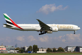 A6-EGR - Emirates Airlines Boeing 777-300ER