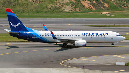 HL8518 - Fly Gangwon Boeing 737-800