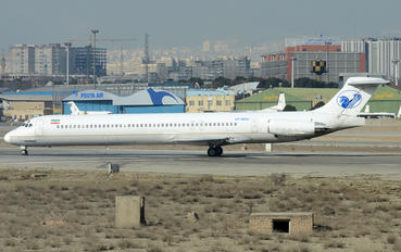 EP-MDG - Iran Air Tours McDonnell Douglas MD-82