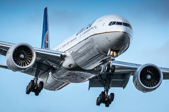 N2748U - United Airlines Boeing 777-300ER