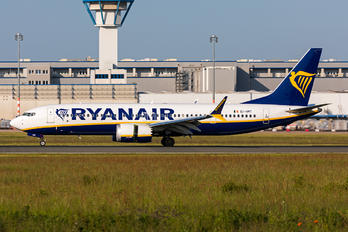 EI-HMT - Ryan Air Boeing 737-8-200 MAX