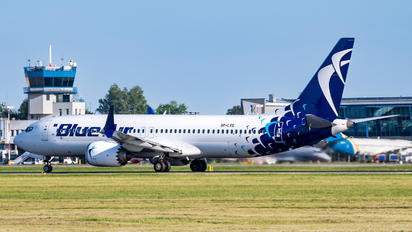 SP-LVG - LOT - Polish Airlines Boeing 737-8 MAX