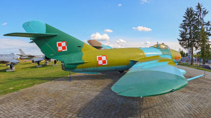 408 - Poland - Air Force PZL Lim-5