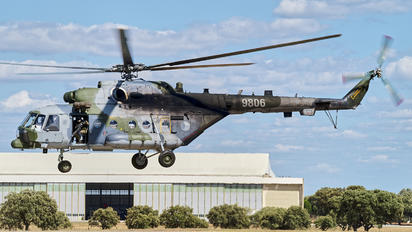 9806 - Czech - Air Force Mil Mi-171