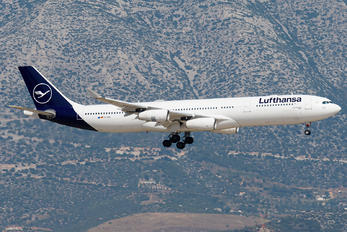 D-AIGL - Lufthansa Airbus A340-300