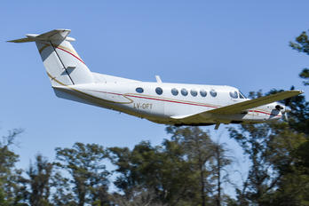 LV-OFT - Private Beechcraft 200 King Air
