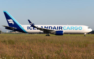 TF-ISP - Icelandair Boeing 767-300F