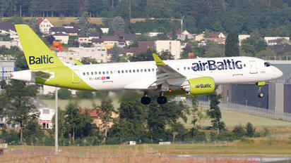 YL-ABC - Air Baltic Airbus A220-300