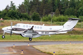 SE-MOF - Svenskt Indurstriflyg Beechcraft 350 Super King Air