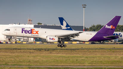 N918FD - FedEx Federal Express Boeing 757-200F