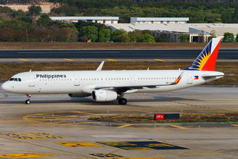RP-C9917 - Philippines Airlines Airbus A321