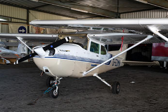 D-EOMN - Private Cessna 172 Skyhawk (all models except RG)
