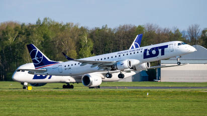 SP-LNA - LOT - Polish Airlines Embraer ERJ-195 (190-200)