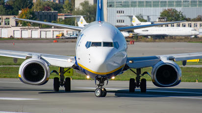 EI-ENJ - Ryanair Boeing 737-800