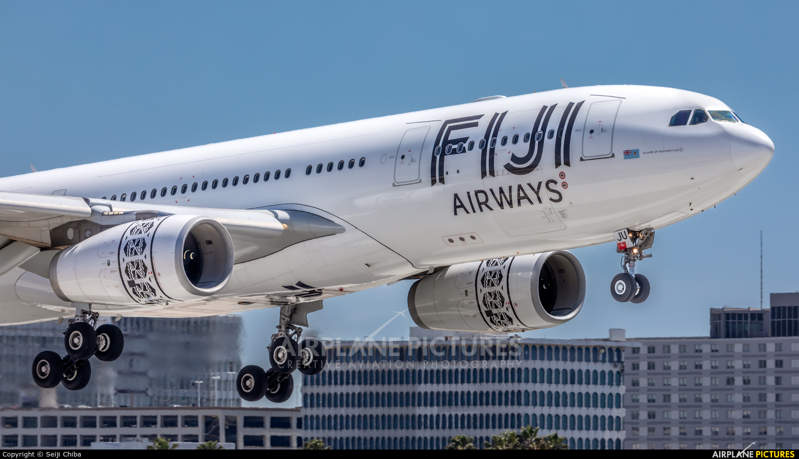 Fiji Airways DQ-FJU aircraft at Los Angeles Intl