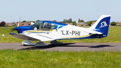LX-PHI - Private Robin DR.400 series