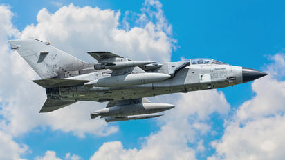 MM7004 - Italy - Air Force Panavia Tornado - IDS