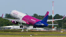 HA-LXU - Wizz Air Airbus A321 aircraft