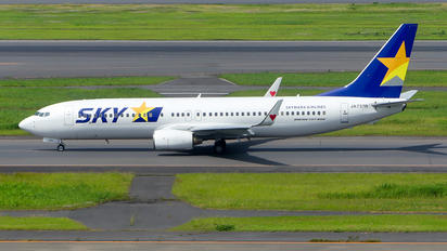JA737R - Skymark Airlines Boeing 737-800