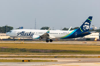 N964AK - Alaska Airlines Boeing 737-9 MAX